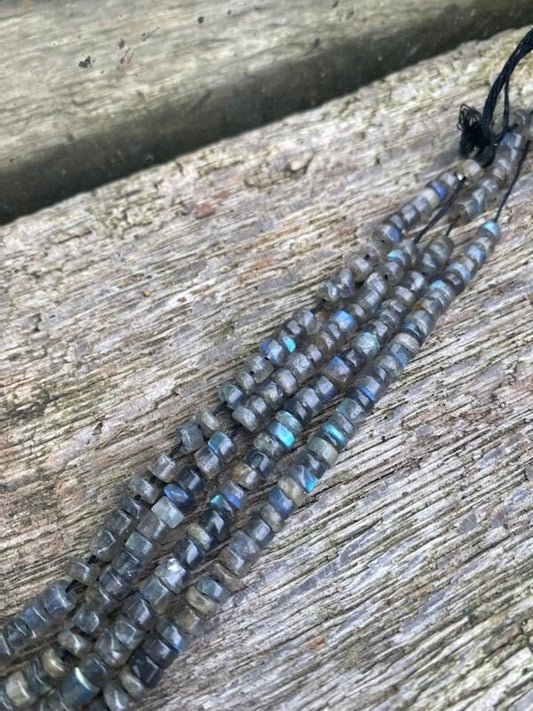 Rustic Labradorite Rondelle handmade Heishi Tyre Beads 4-5 mm aprx approx / Flashy Labradorite Beads 100% Natural Labradorite