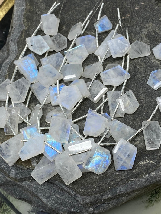 High Quality Hand Faceted Step cut Blue Flash Rainbow Moonstone Gemstone Briolette Slices 10-20mm