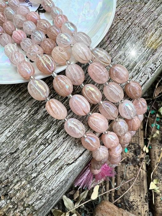 Pink Chalcedony ovals hand carved melons with a precious metal kiss / 7-11mm